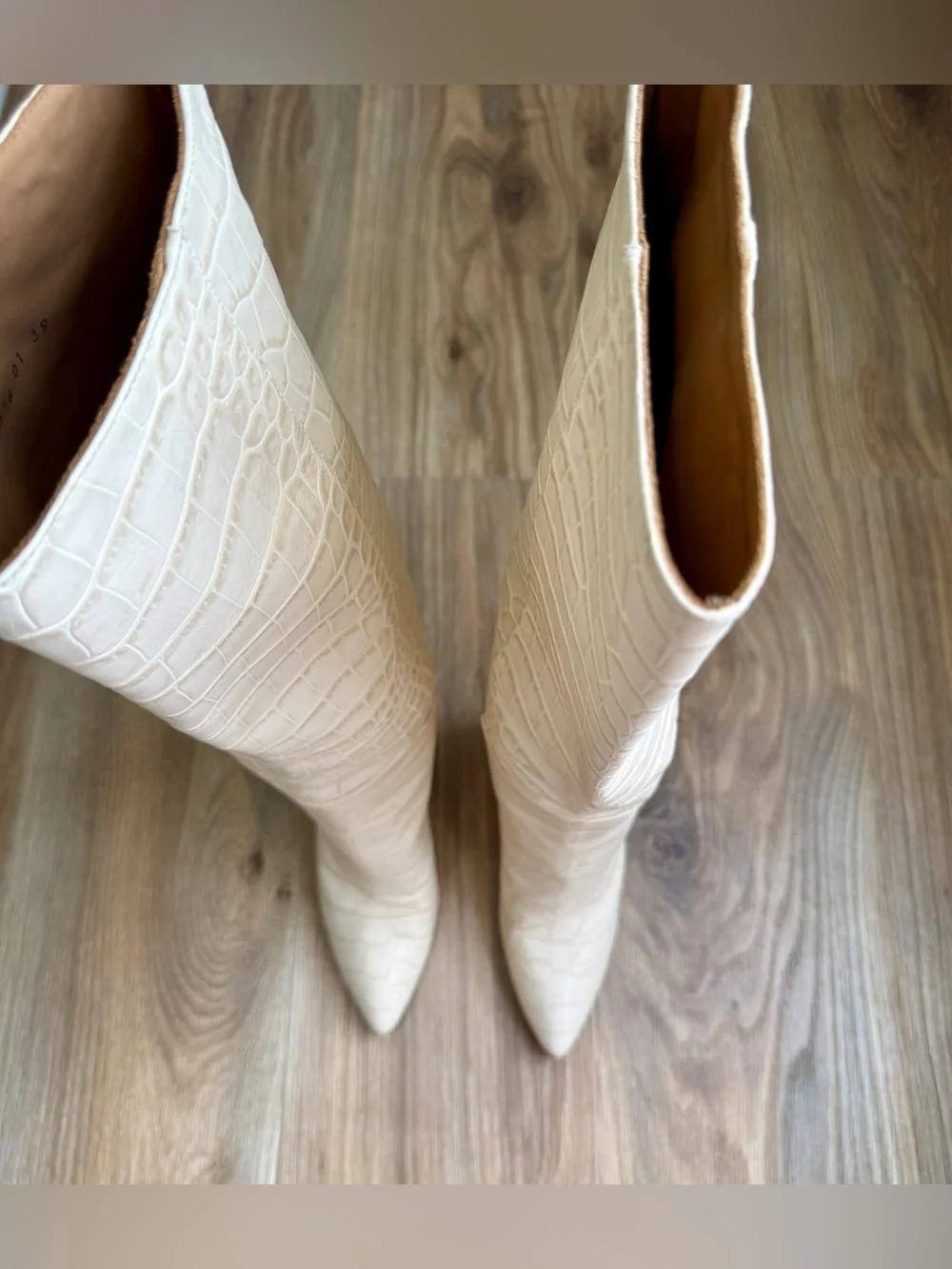 Toral Croc Embossed Knee High Boots Ivory Leather Block Heel Size 39